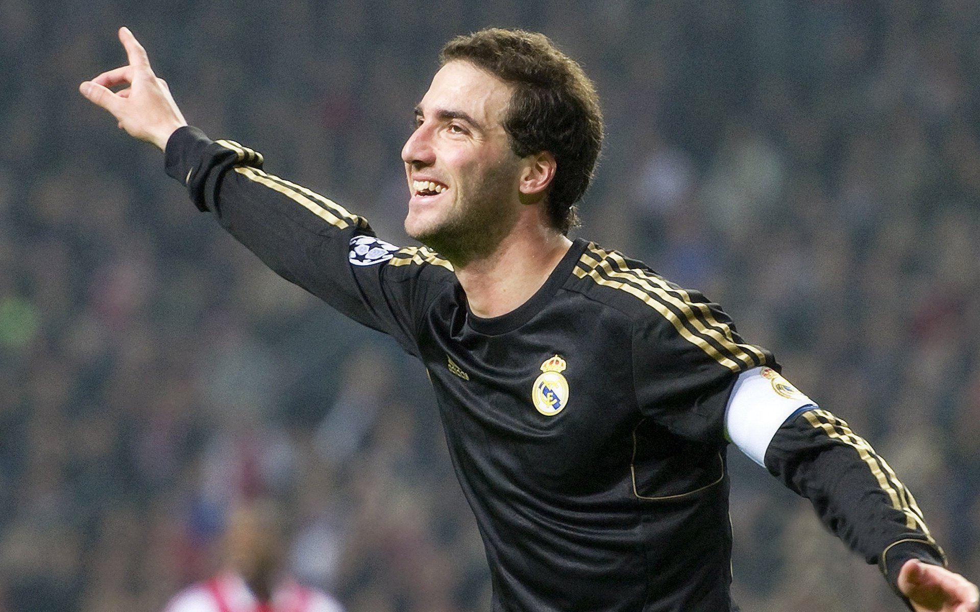 《英雄联盟》新赛季战队阵容全线升级,备战国际赛,英雄联盟2021战队